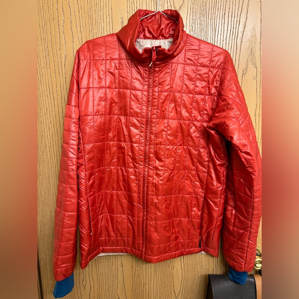 Cotopaxi Men’s red puffer jacket